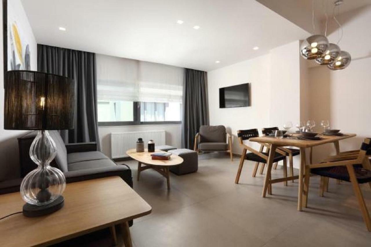 Hektor Luxury Suite Atene Esterno foto