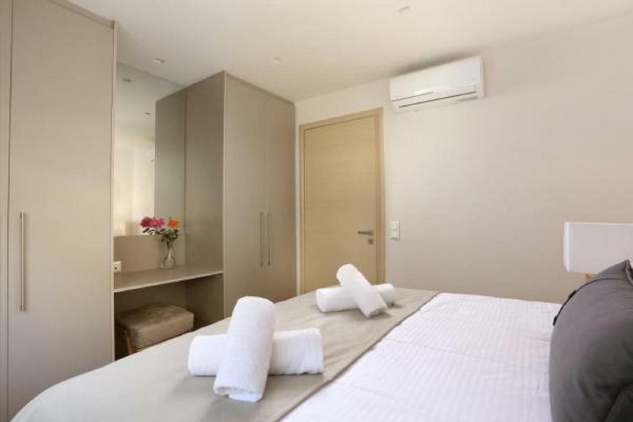 Hektor Luxury Suite Atene Esterno foto